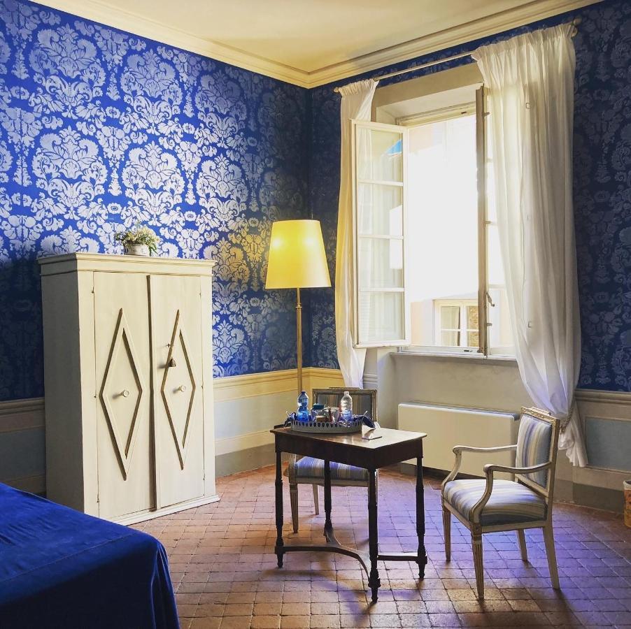 Palazzo Tucci Residenza D'Epoca Bed & Breakfast Лука Екстериор снимка