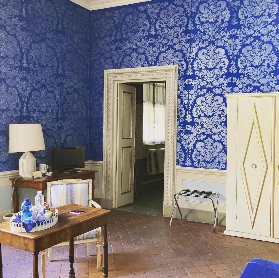 Palazzo Tucci Residenza D'Epoca Bed & Breakfast Лука Екстериор снимка